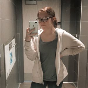 Meet your Posher, Balie